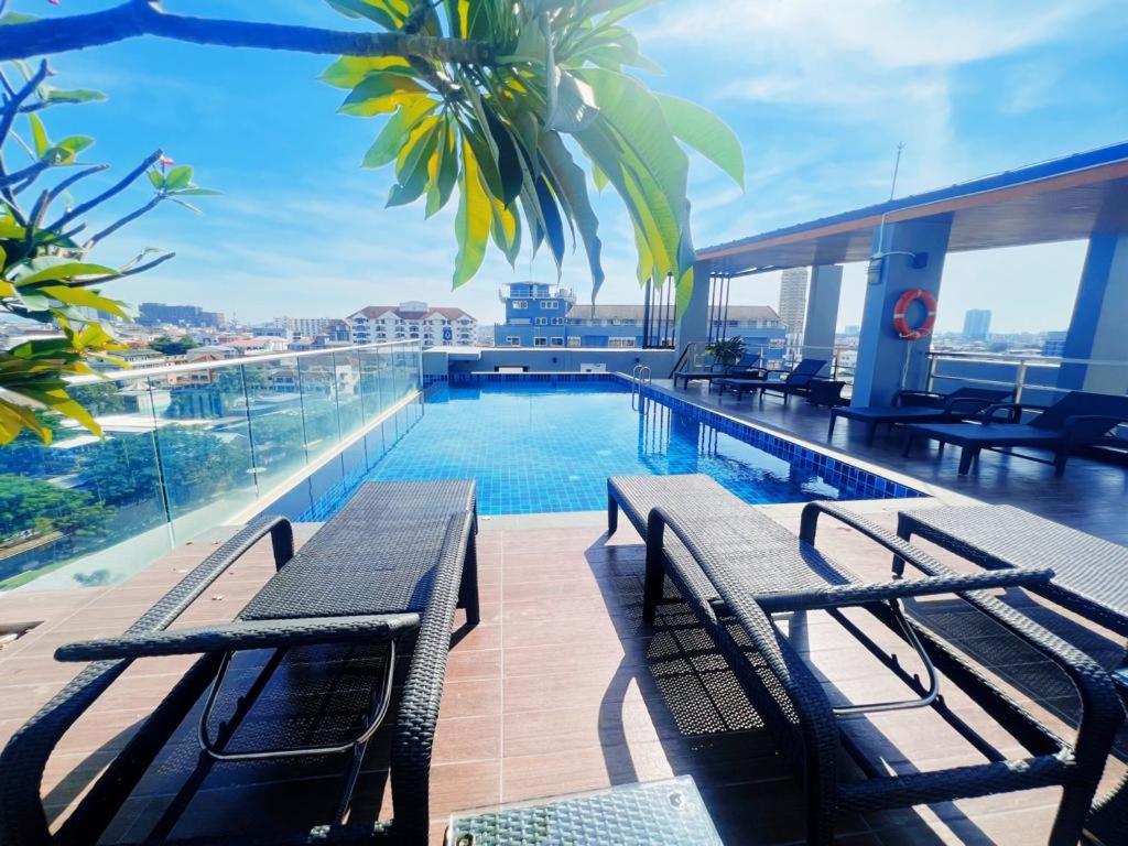 فضای داخلی Honey Inn Pattaya در پاتایا - تصویر ۳