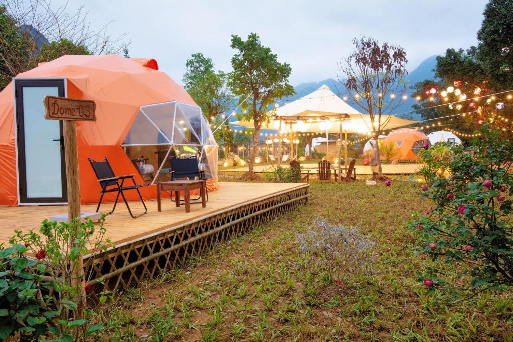 Zahrada ubytování Mai Chau Lodge