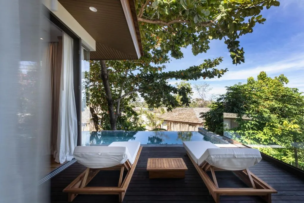 Tropical Pool Villa