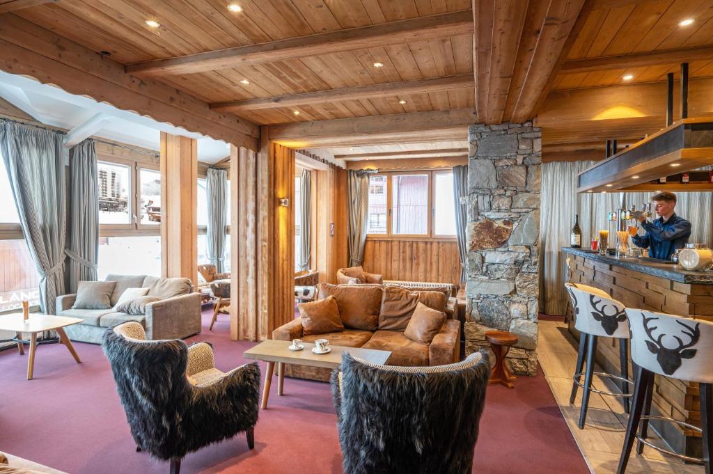 Posezení v ubytování Hôtel L'Aiguille Percée