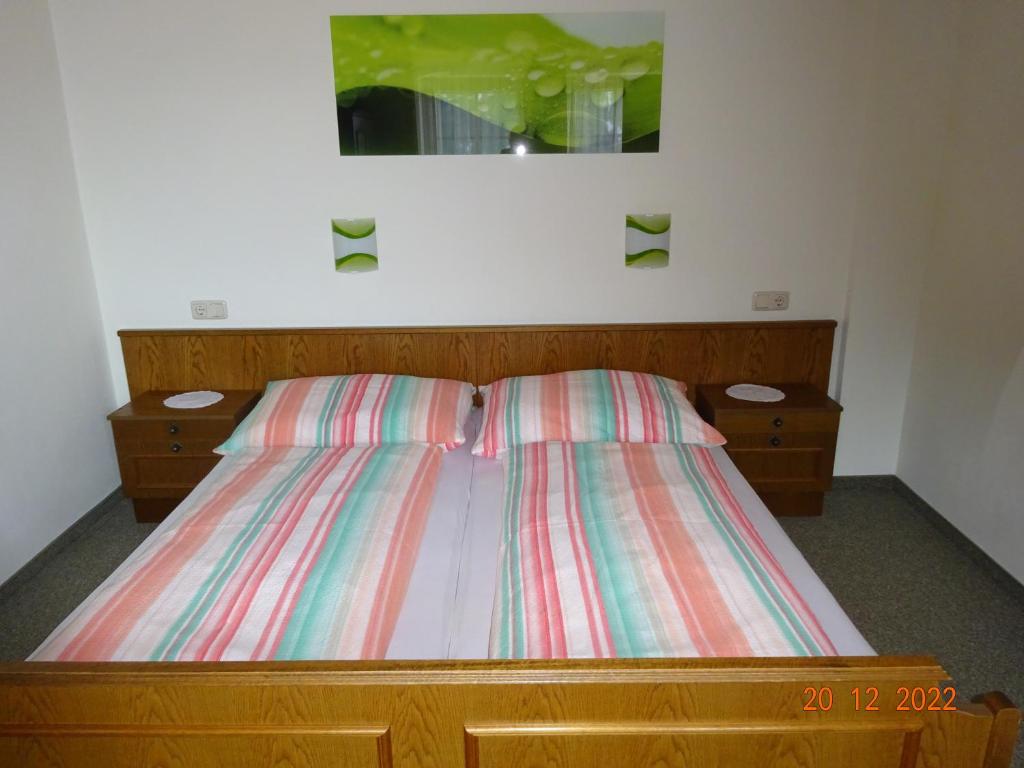 Postel nebo postele na pokoji v ubytování Haus Anna