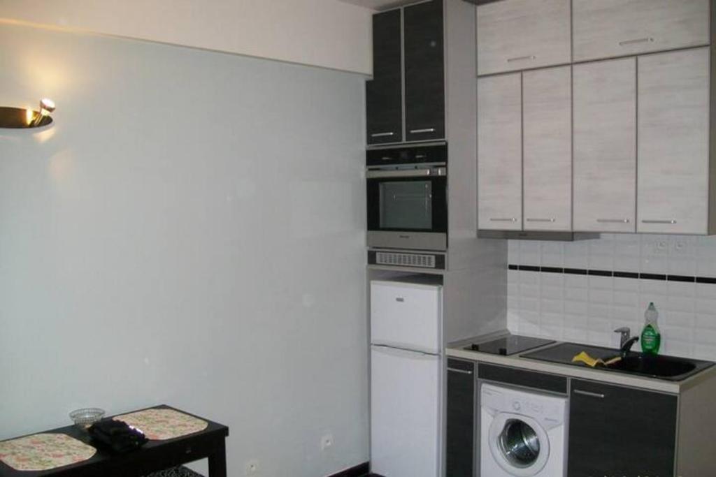 Photo de la galerie de l'établissement Chambre à 2 pas de MONTMARTRE, à Paris