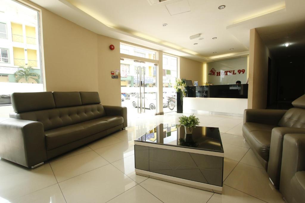 Posezení v ubytování Hotel 99 Bandar Klang (Meru)