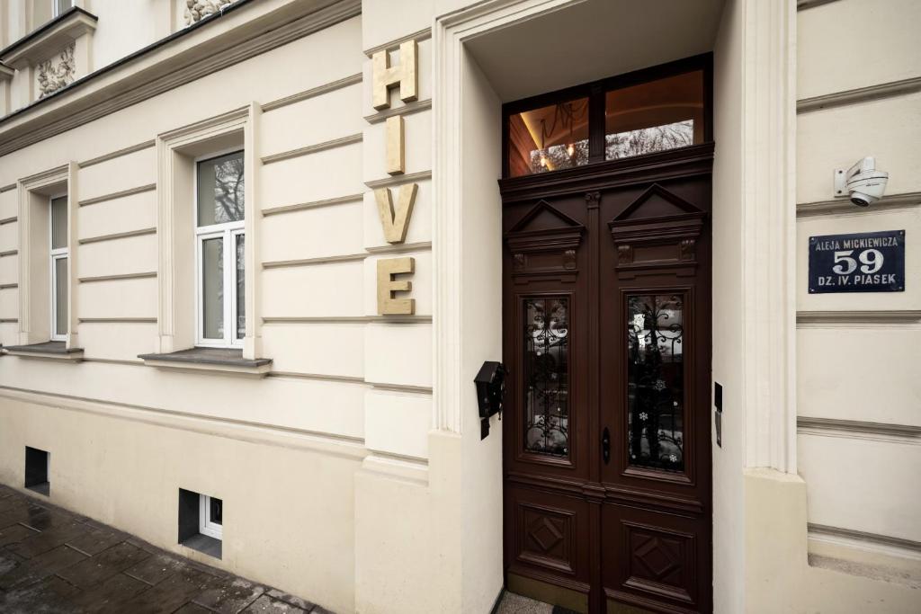 Hive Family House - Resim 21