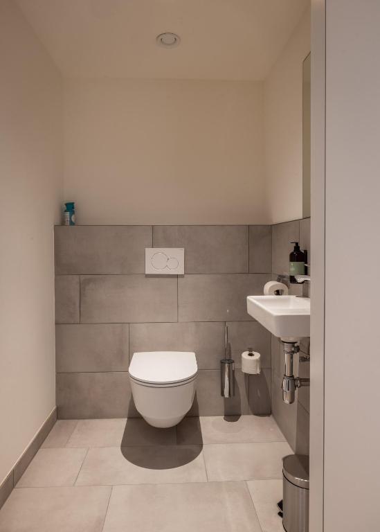 Alp Living Apartments Self-Check In - 18