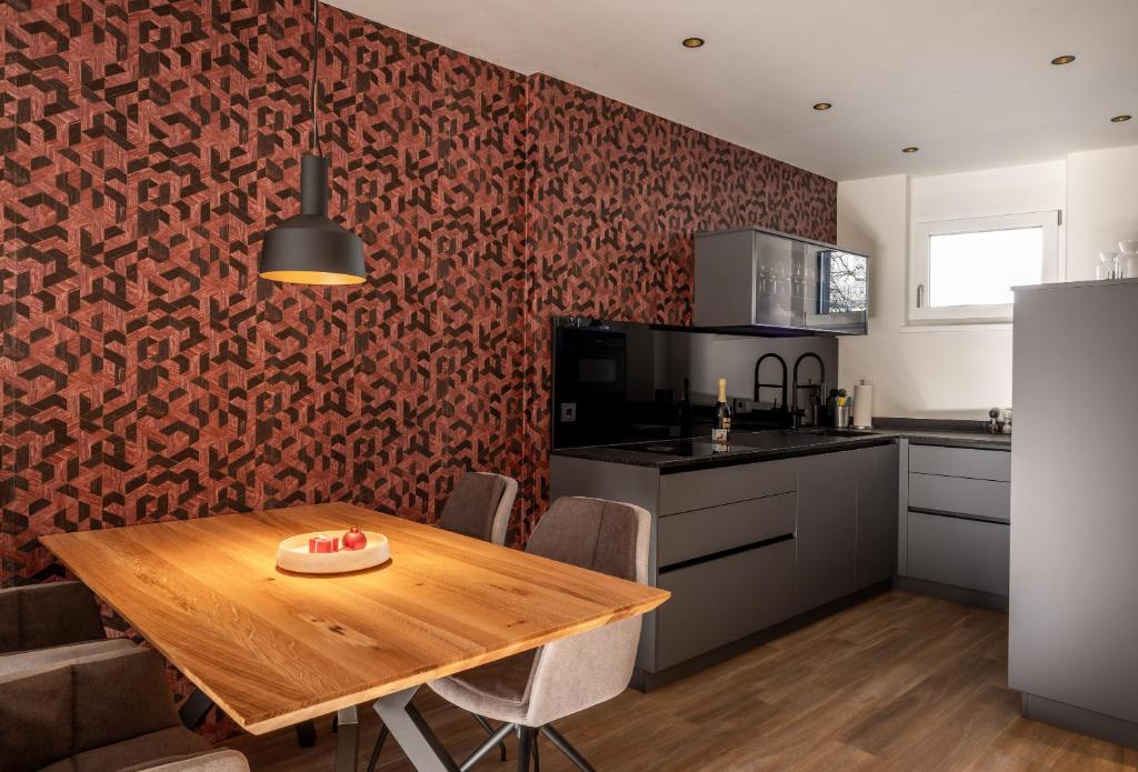 Alp Living Apartments Self-Check In - 1