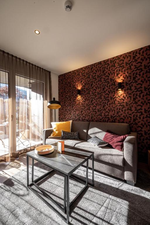 Alp Living Apartments Self-Check In - 5