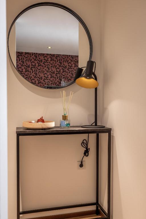 Alp Living Apartments Self-Check In - 12