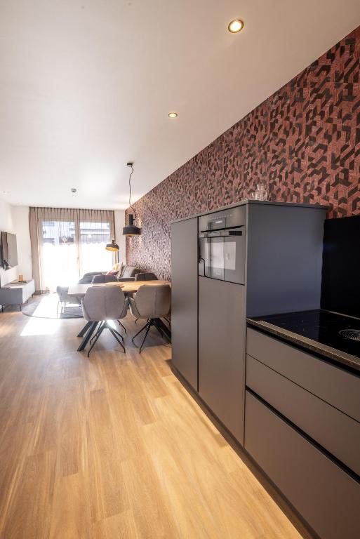 Alp Living Apartments Self-Check In - 6