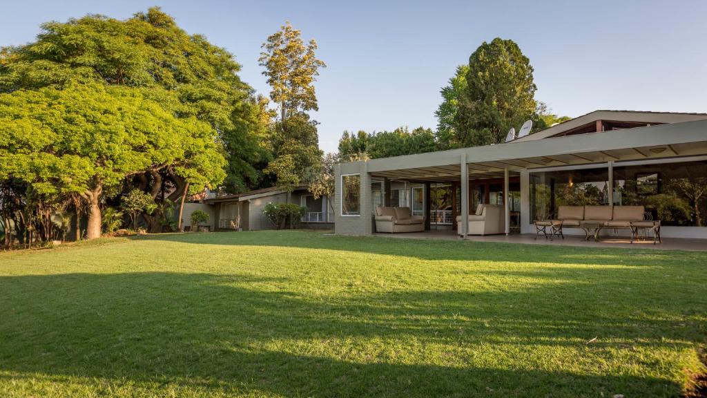 Dynasty Forest Sandown Serviced Apartments & Self Catering Hotel - Casa De Cuatro Dormitorios