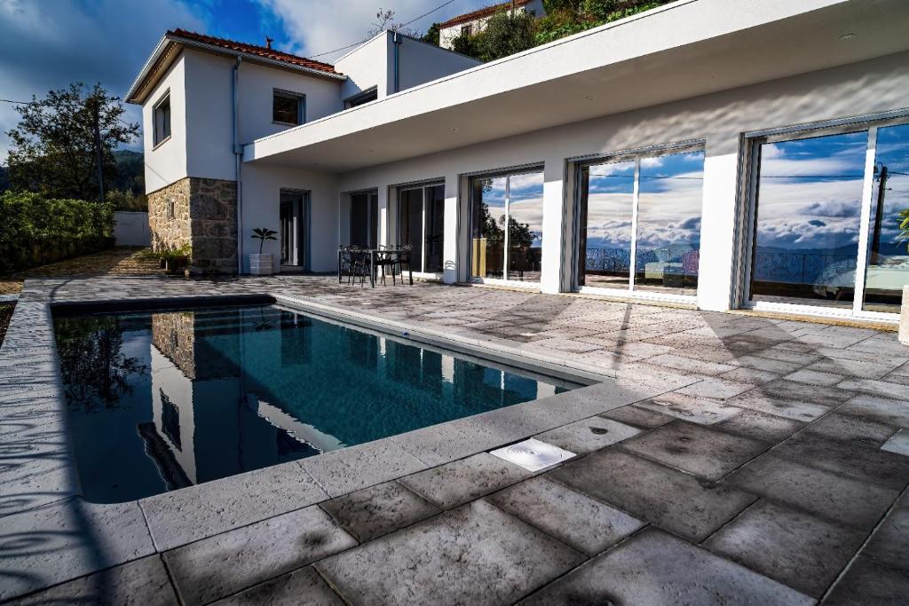 Πισίνα στο ή κοντά στο Casa da Montanha - Grupo Casas Vale do Lima