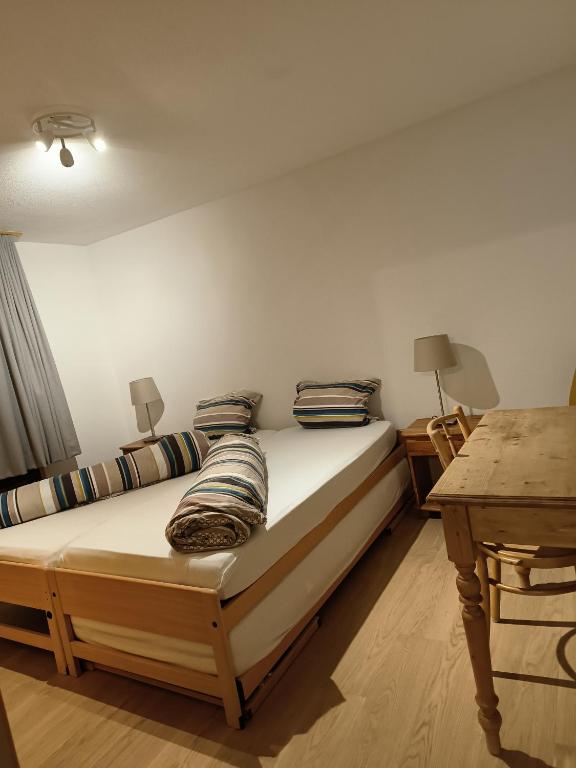 Postel nebo postele na pokoji v ubytování Schöne und Moderne Ferienwohnung