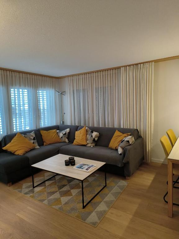 Posezení v ubytování Schöne und Moderne Ferienwohnung