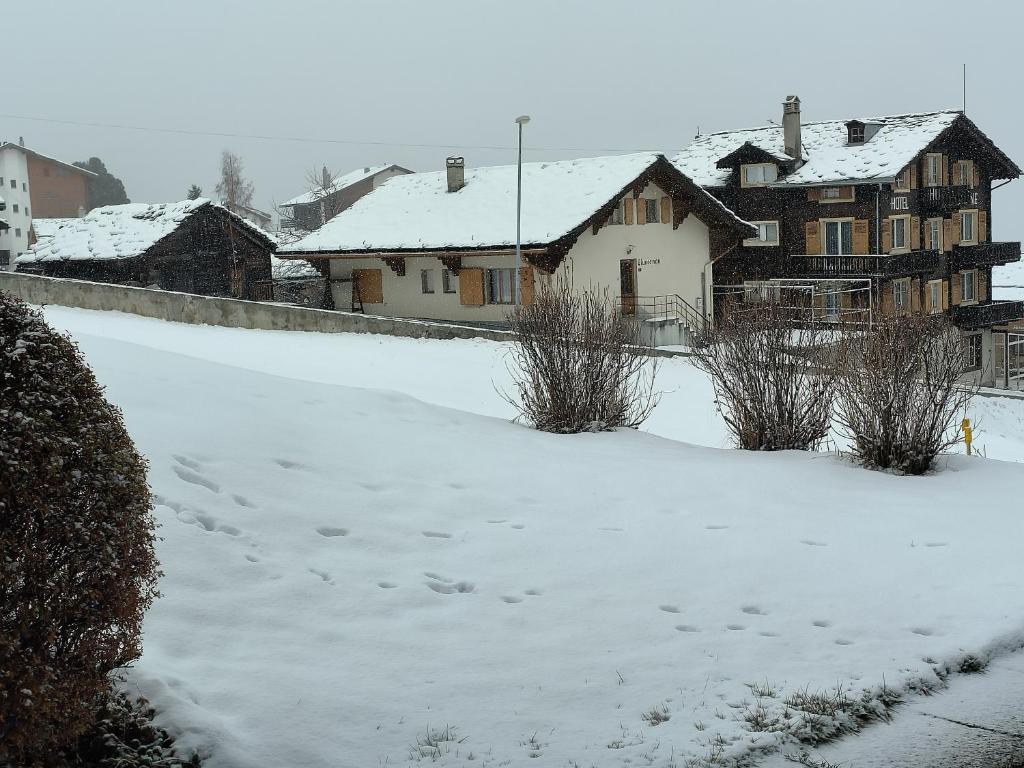 Schöne und Moderne Ferienwohnung v zimě