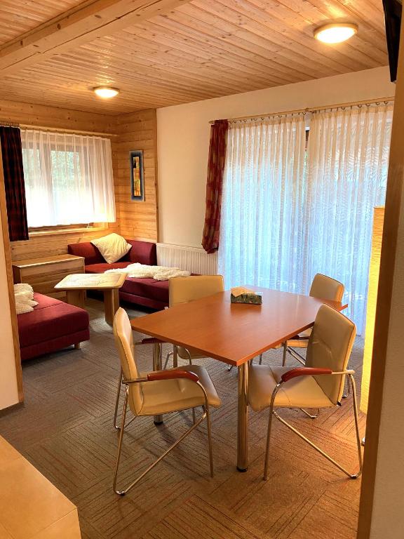A seating area at Apartmány Limba