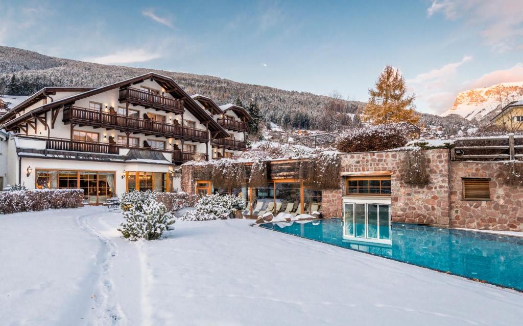 Bazén v ubytování Hotel Angelo Engel nebo v jeho okolí