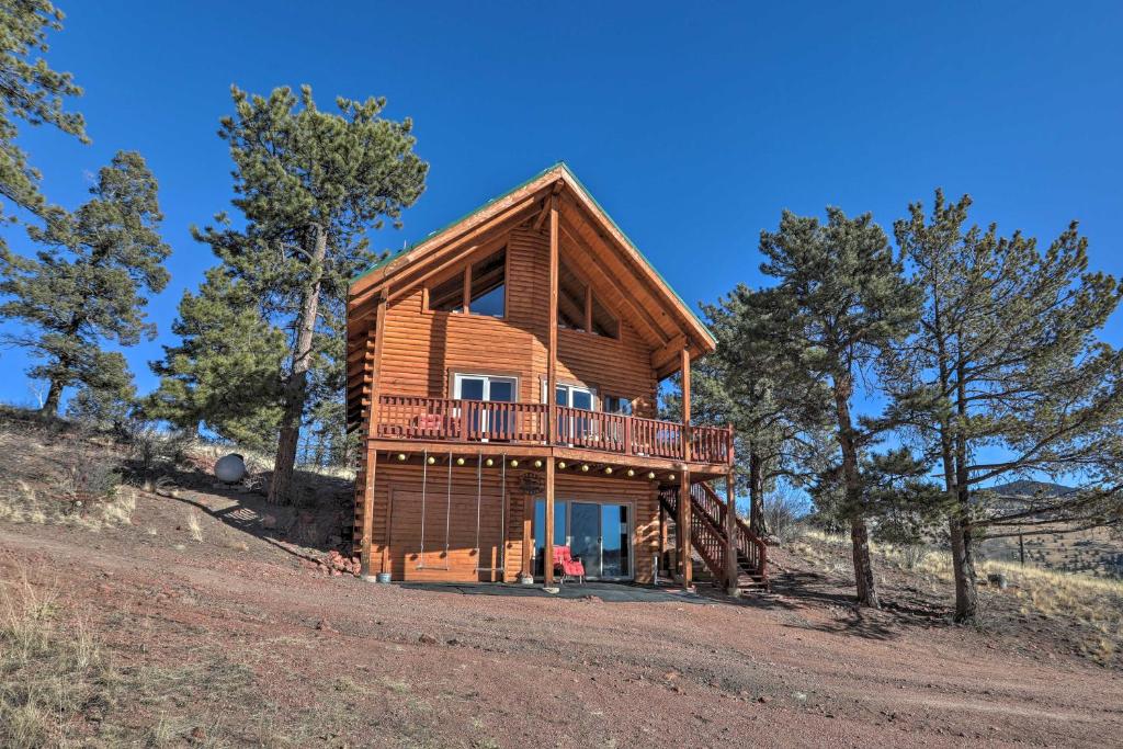Cripple Creek Escape with Deck and Mountain Views!, Cripple Creek