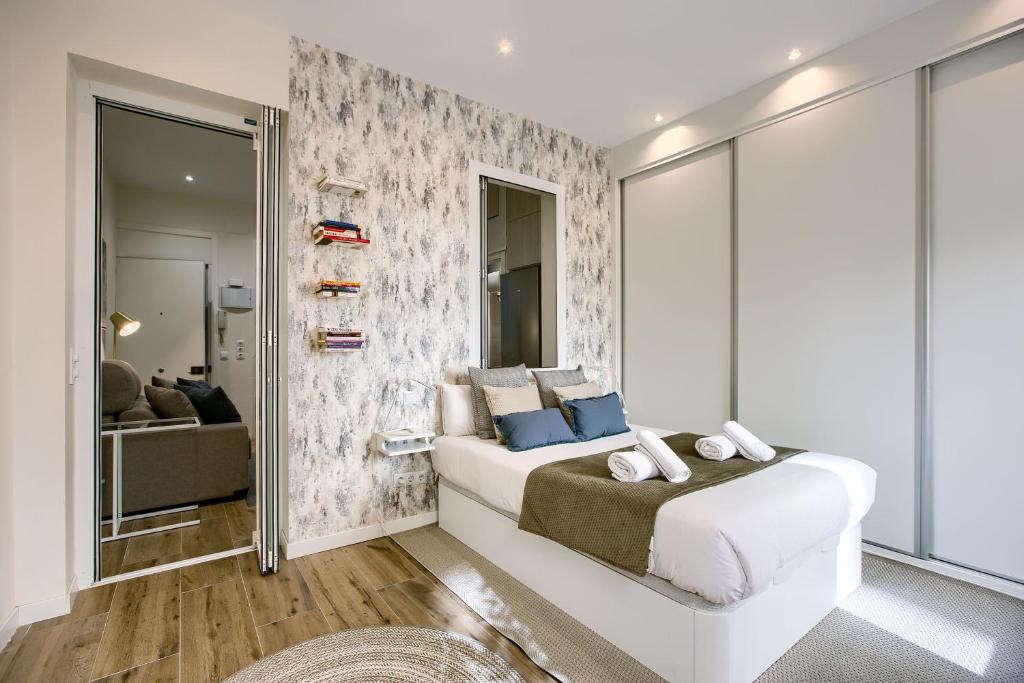 Retiro II - One-Bedroom Apartment Next to El Retiro