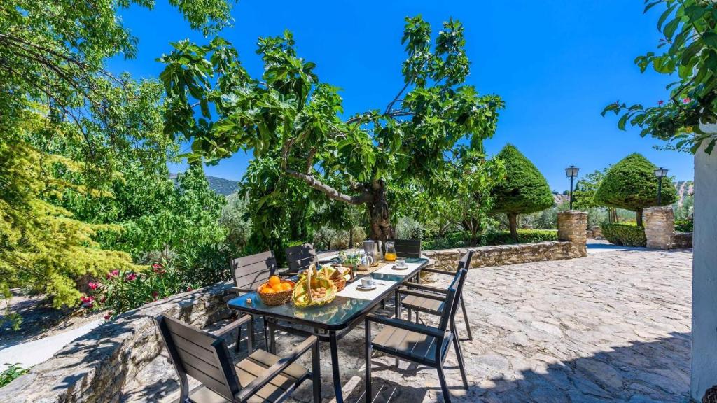 Vonkajšia záhrada v ubytovaní Combinación Cortijo y Mirador Casablanca Priego de Córdoba by Ruralidays