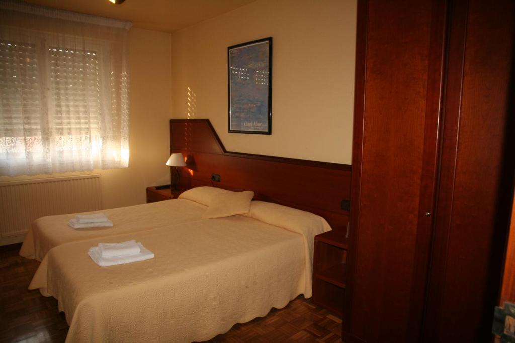 reservar en Pensión Acella