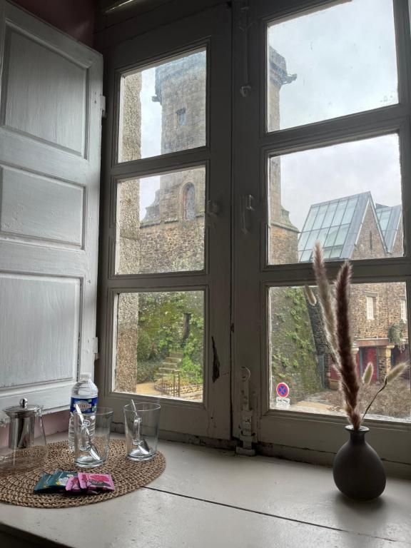 Fotografia z galérie ubytovania Mercier de Montigny - Les Chambres du Beffroi - SPA et Massage v destinácii Fougères