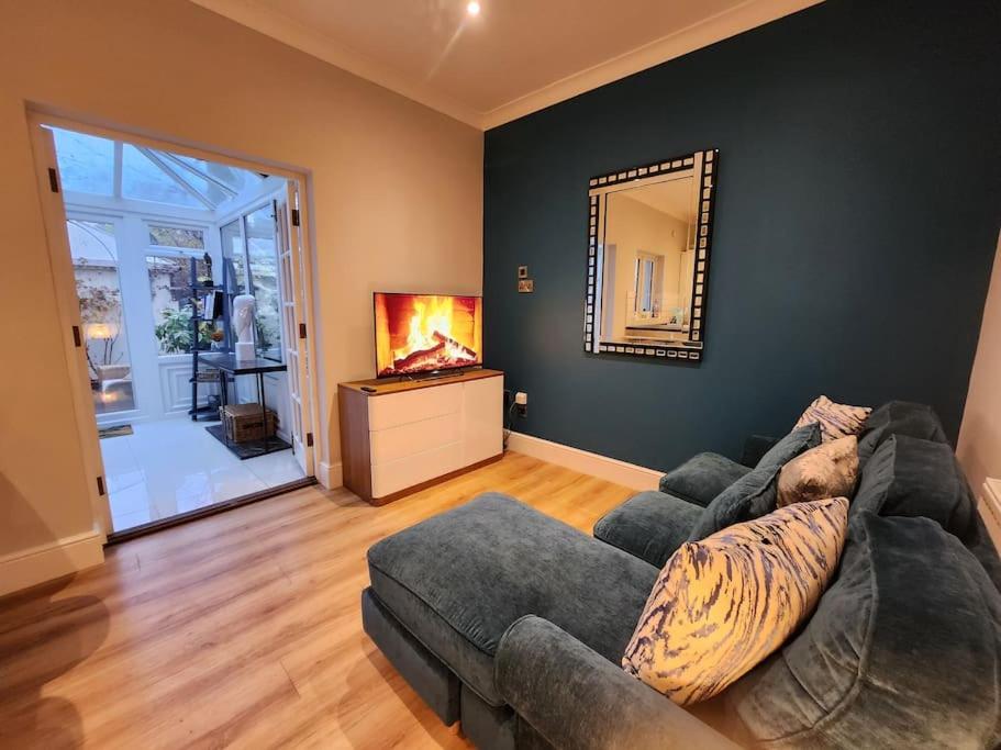 Luxury 1 Bedroom Apartment in The Park Estate, Nottingham (updated