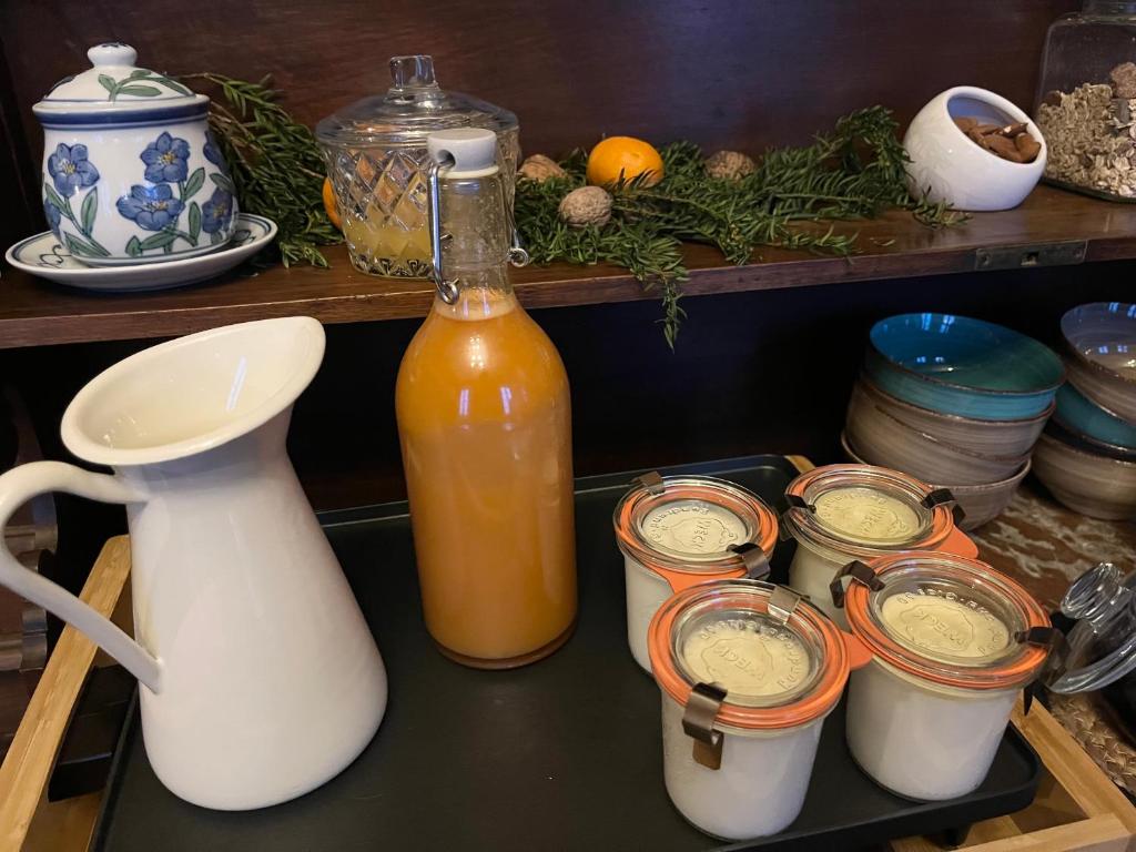 Jedlo v ubytovaní bed & breakfast alebo blízkom okolí