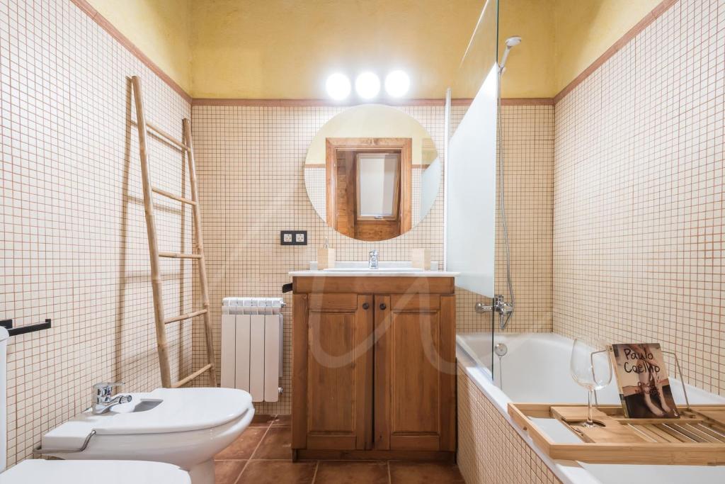 Kúpeľňa v ubytovaní Casa Montjòia by SeaMount Rentals