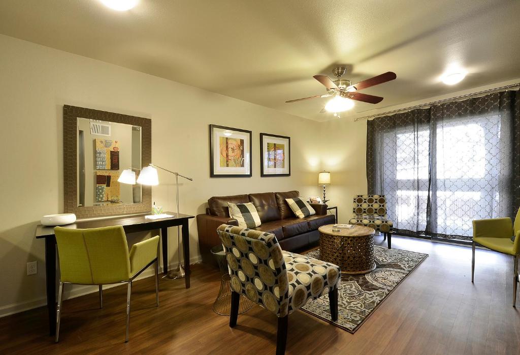 Tarrytown Vintage Vibes The Norwalk by Lodgewell
