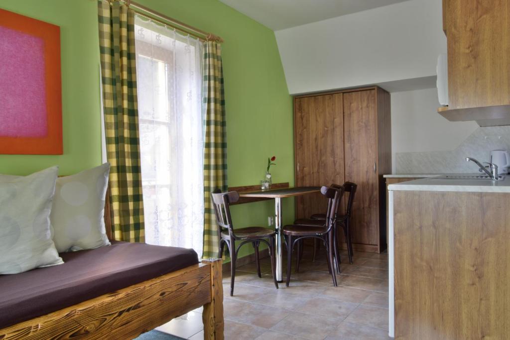 Posezení v ubytování Apartmány Černý Důl