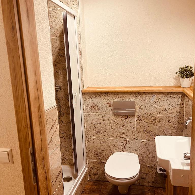 Koupelna v ubytování Rose Boardinghouse 24h-7d Self Check-In Automat