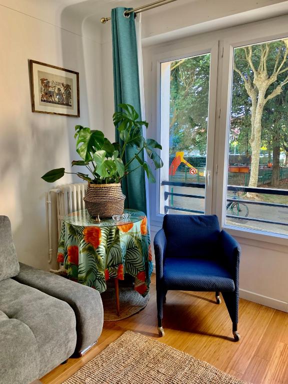 Posedenie v ubytovaní GRAND Appartement 85m2 centre ville de BIARRITZ 6 pers