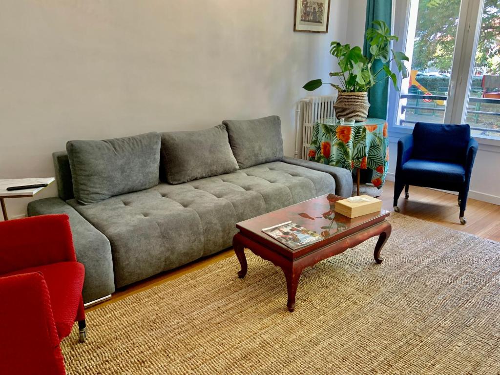 Posedenie v ubytovaní GRAND Appartement 85m2 centre ville de BIARRITZ 6 pers