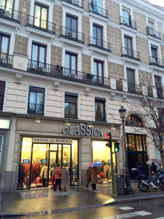 Imagen de la galería de Hostal Horizonte Madrid "Check-in on-line Recepcion 14h-23h", en Madrid
