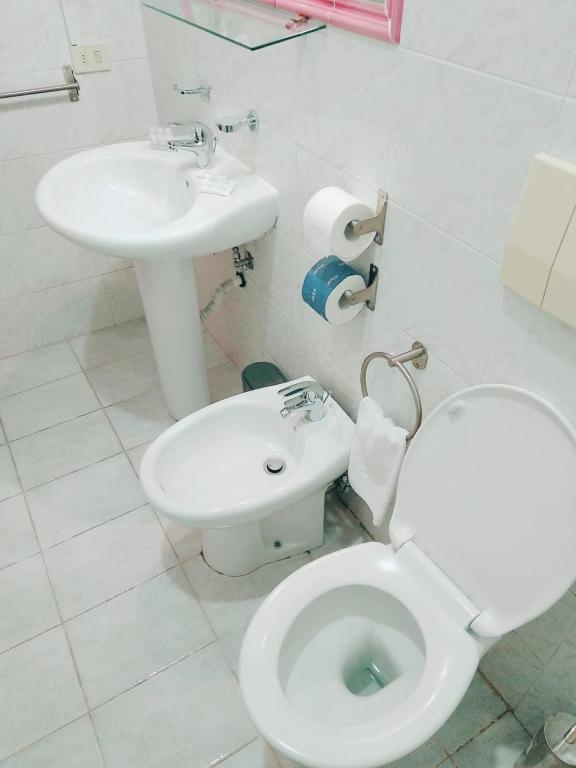 Koupelna v ubytování Hotel Fenicia