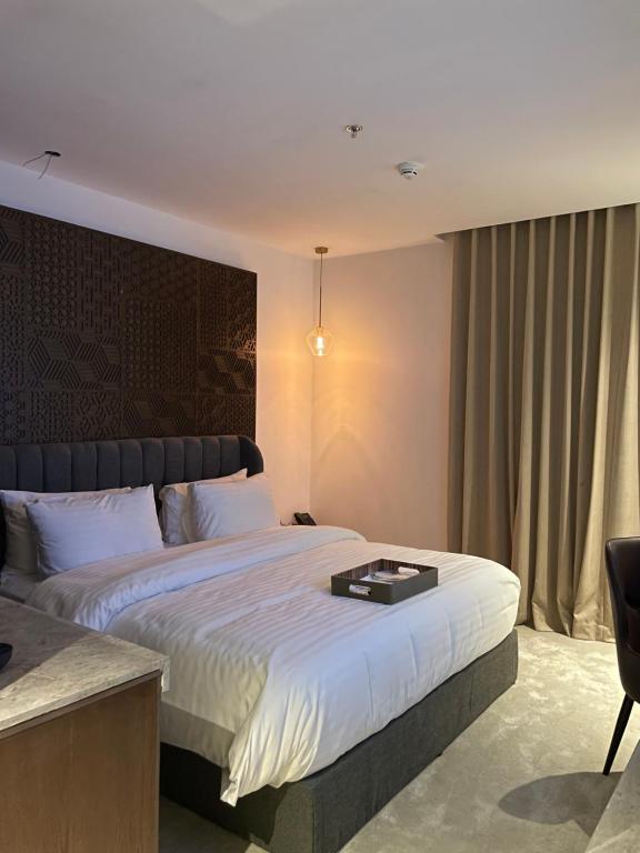 Tajreed Suites - Standard King Room
