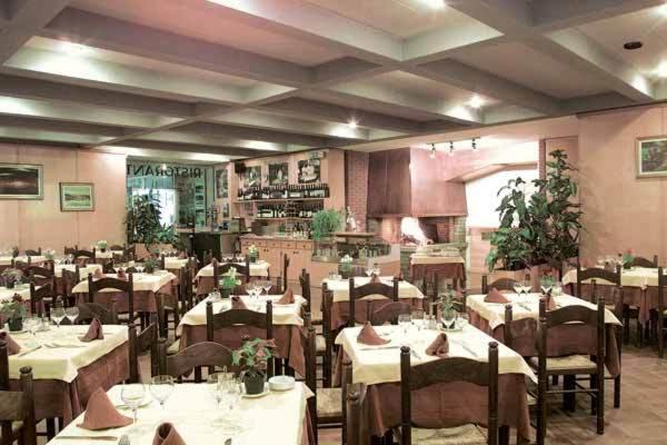 Restaurace v ubytování Hotel Aurora