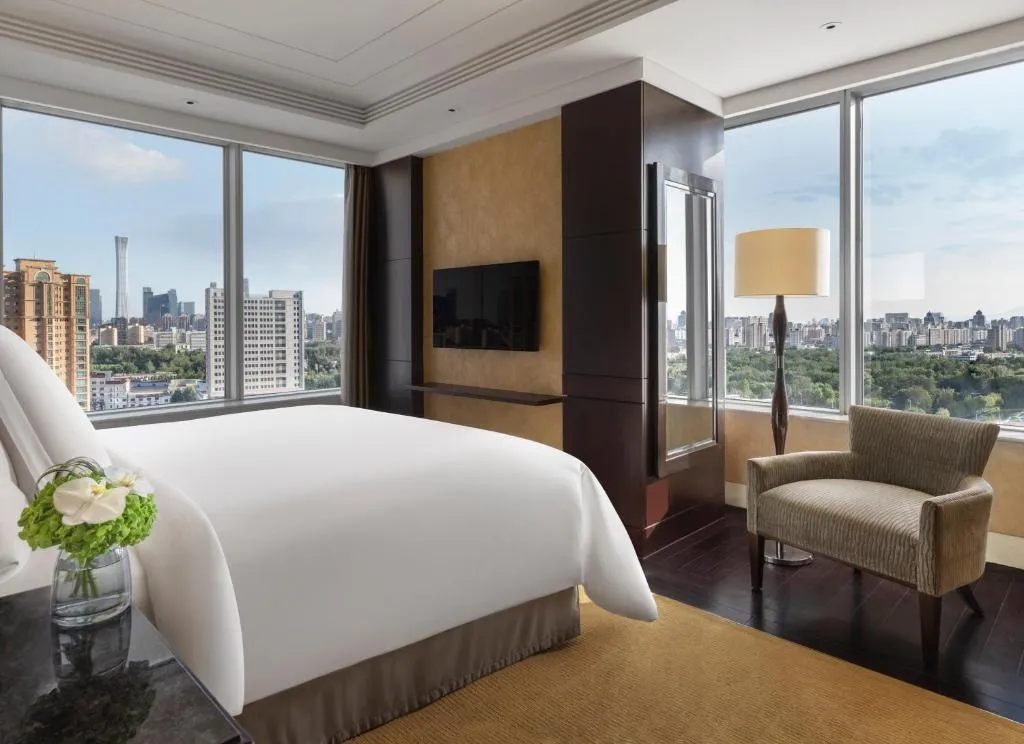 Ambassador Suite with River View