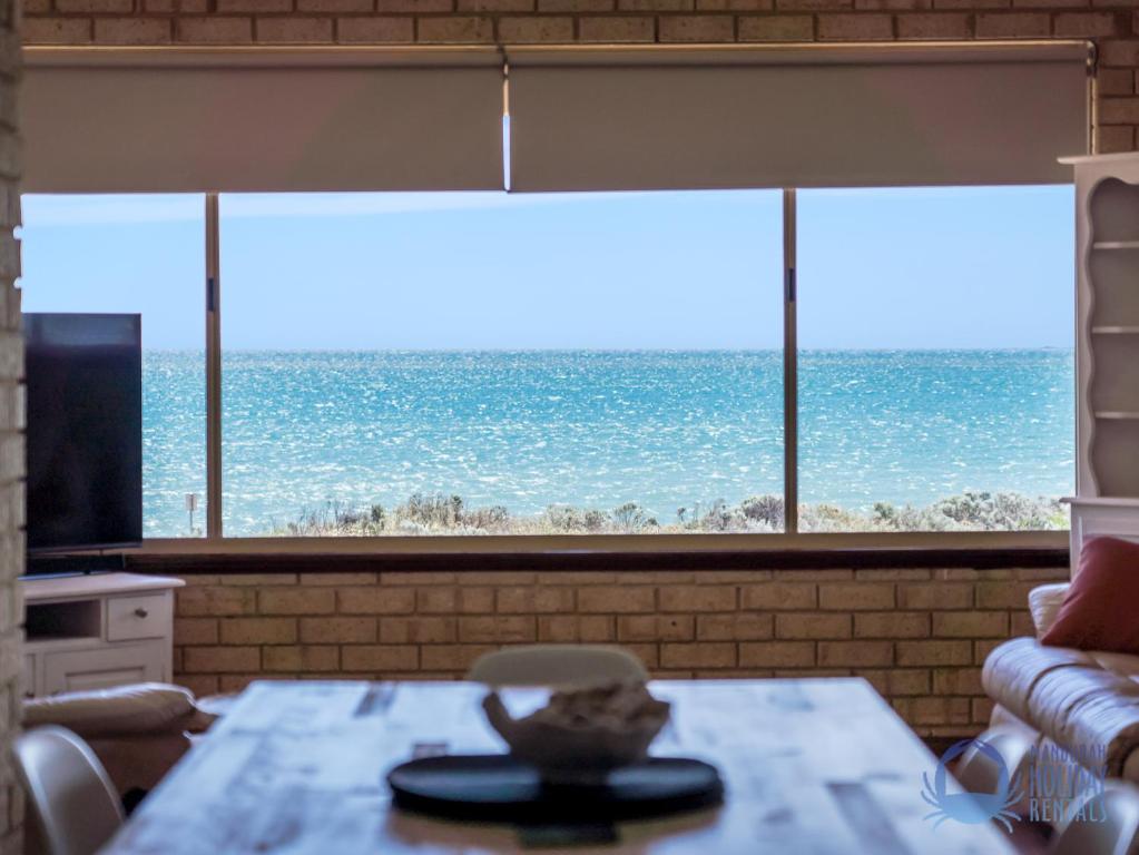 Bay View Apartment at Silver Sands, Mandurah, Australia