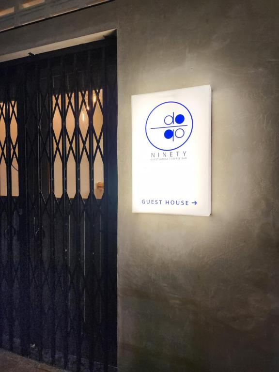 Certifikát, hodnocení, plakát nebo jiný dokument vystavený v ubytování Ninety Guest House