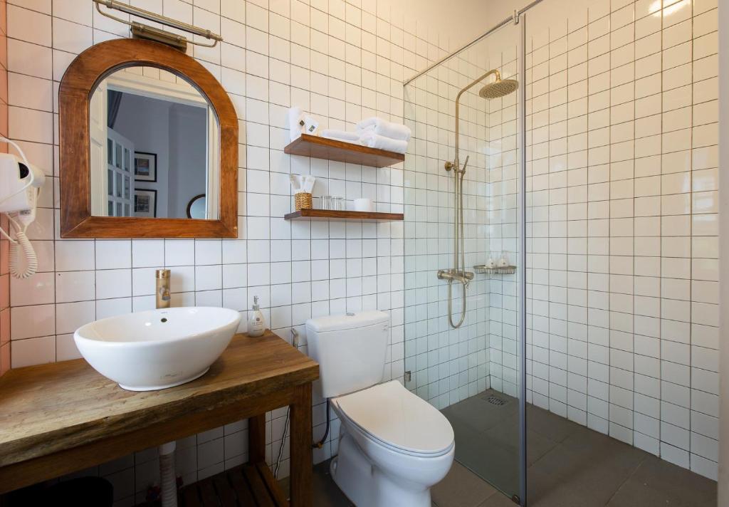 Phòng tắm tại Le Soleil Boutique Hotel