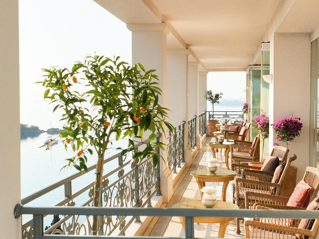 Balkón nebo terasa v ubytování Grecotel Eva Palace