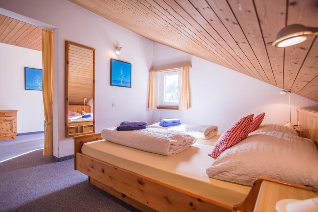 Postel nebo postele na pokoji v ubytování Hotel Chalamandrin
