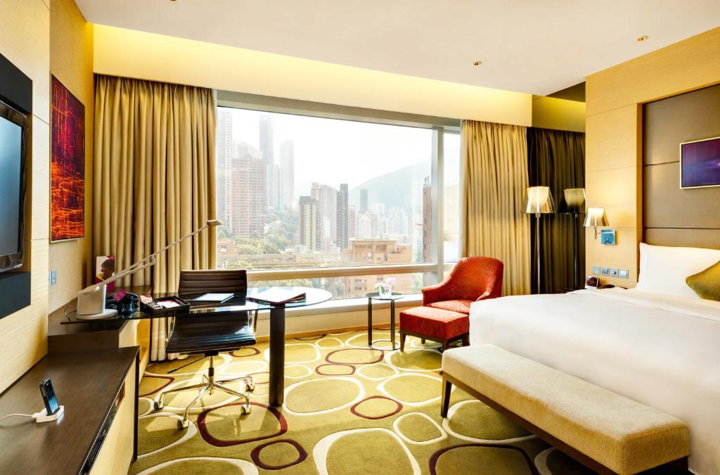 Postel nebo postele na pokoji v ubytování Crowne Plaza Hong Kong Causeway Bay by IHG
