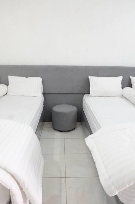 Homestay Amanda Sukoharjo - Twee Slaapkamers Villa