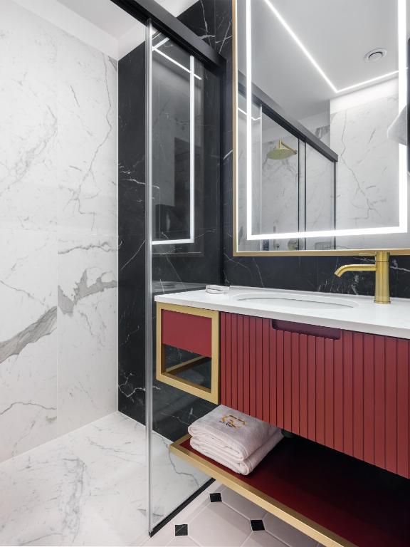 Hotel Golden Queen - Resim 41