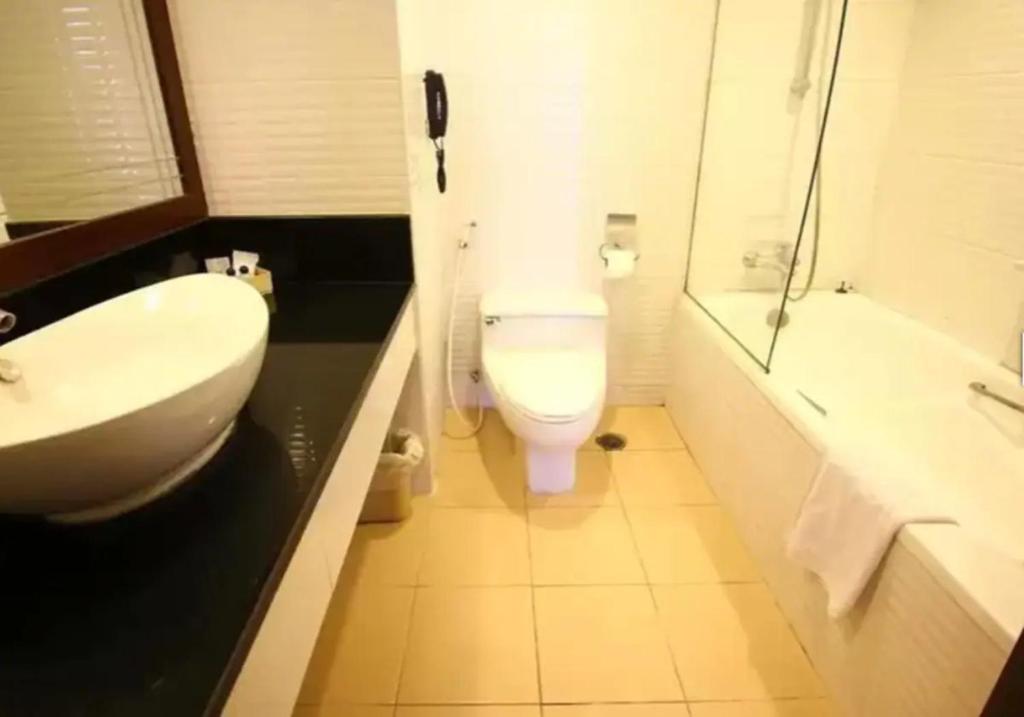 Omni Tower Nana Bangkok - Serviced Apartment on Sukhumvit Soi 4 - Resim 34