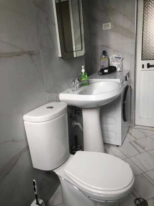 Itan’s lovely two bedroom flat in center of Tirana - Image 7