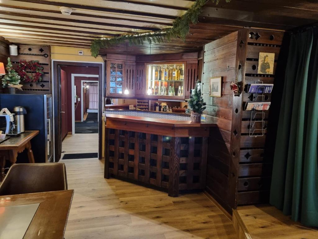 A área de bar ou lounge em Hotel Bernerhof Grindelwald