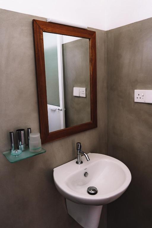 Summer Time Hiriketiya - 14